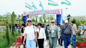 В Андижане открылся Фестиваль художников